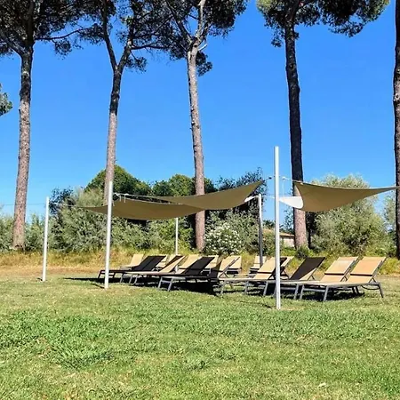 Incantevole Borgo Con Piscine Apartamento Colleoli