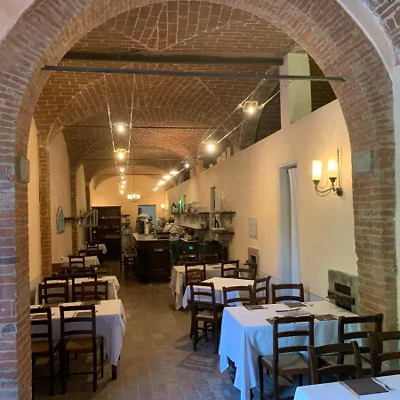 Incantevole Borgo Con Piscine Apartamento